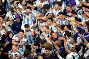 Argentina Juara, Pele: Messi Buat Diego Maradona Tersenyum di Surga