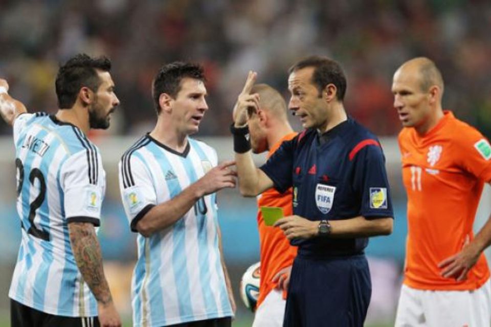 Jumpa Argentina, Louis van Gaal Ingin Manfaatkan Kelemahan Messi, Apa Itu?