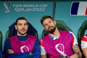 Lupakan Hasil Pahit di Piala Dunia 2022, Theo dan Giroud Siap Menangkan AC Milan