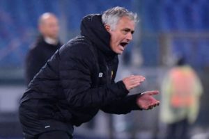 Tak Bahagia di AS Roma, Mourinho Siap Kembali untuk Kali Ketiga ke Chelsea?