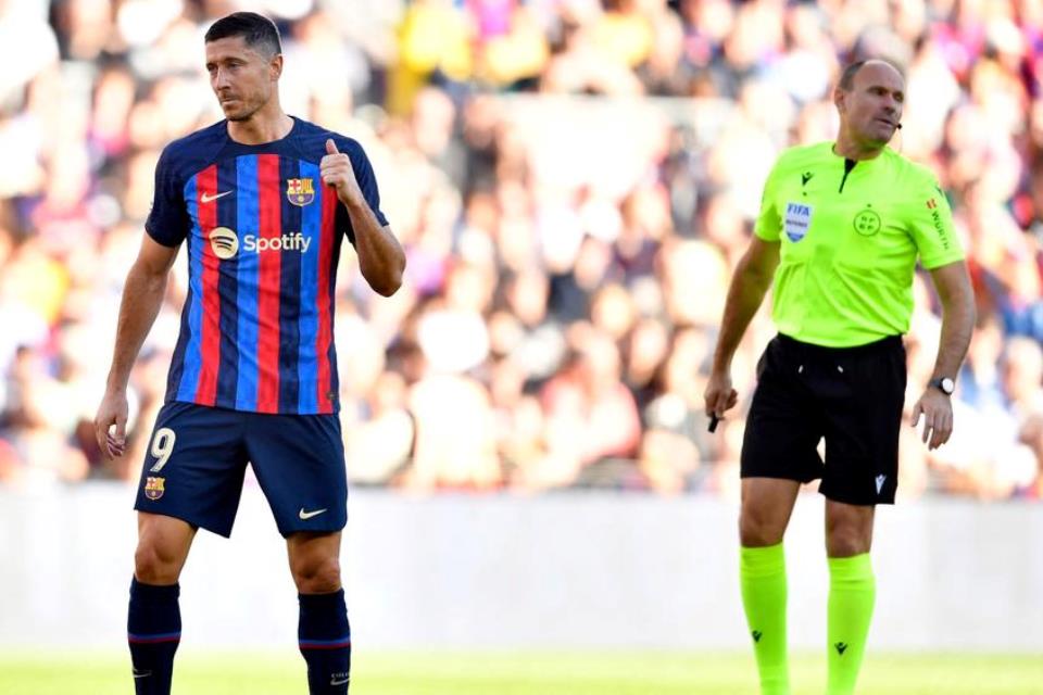 Espanyol Ajukan Komplain Atas Kehadiran Robert Lewandowski di Derby Catalan