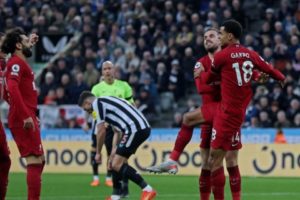 Darwin Nunez dan Cody Gakpo Bawa Liverpool Kalahkan Newcastle 2-0