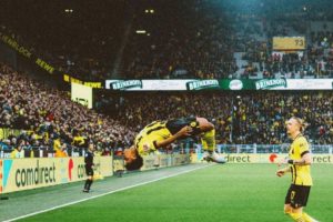 Karim Adeyemi Justru Bahagia Persaingan Ketat di Dortmund