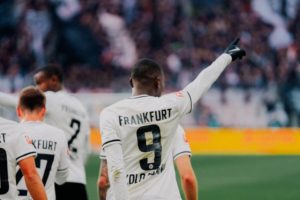 Randal Kolo Muani Tidak Akan Hengkang dari Eintracht Frankfurt Musim Panas Mendatang