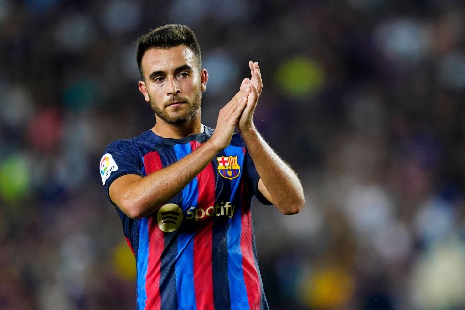 Tim Catalan Lain Ingin Realisasikan Transfer Bek Barcelona