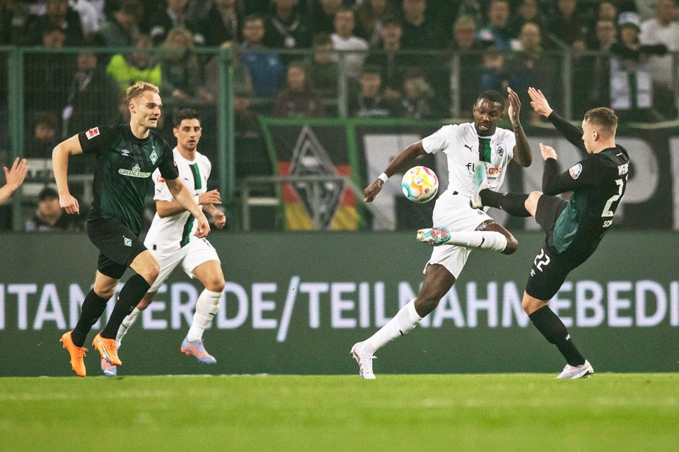 Buang Banyak Peluang, Daniel Farke Kecewa Timnya Ditahan Imbang Werder Bremen