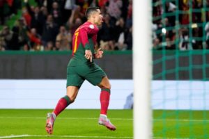 Ronaldo Bikin Rekor, Pemain Dengan Caps Terbanyak di Level Timnas