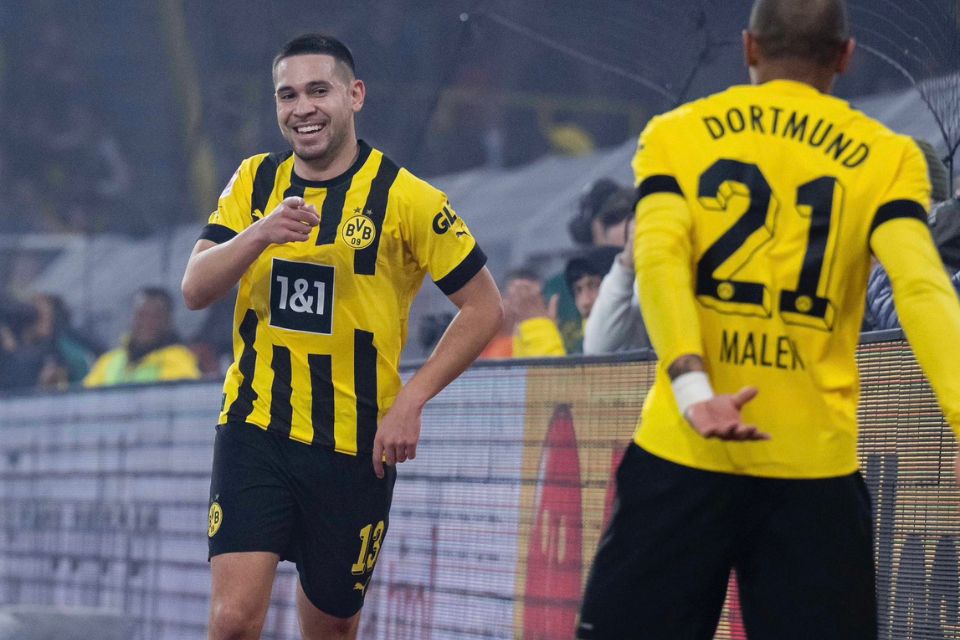 Dortmund Siapkan Kontrak Baru Untuk Raphael Guerreiro