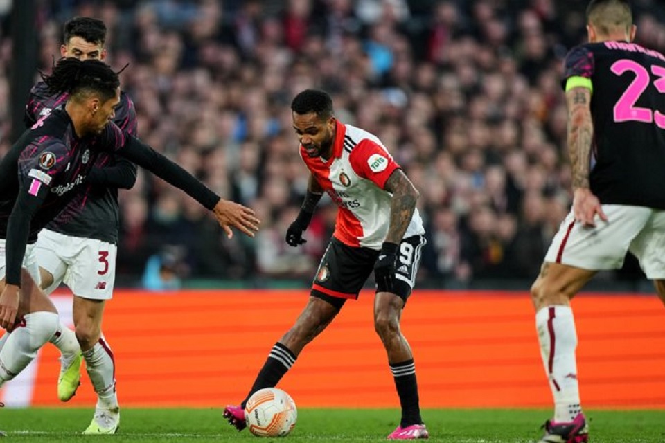 Gol Tunggal Feyenoord Tumbangkan AS Roma