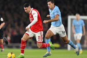 Jelang Duel Penentuan Gelar Juara: Man City Kelelahan, Arsenal Diuntungkan