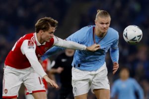 Jelang Duel Penentuan Gelar Juara: Man City Kelelahan, Arsenal Diuntungkan