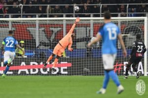 Mike Maignan, Tembok Tangguh Yang Bikin Napoli Terancam di Liga Champions