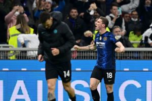 Robin Gosens Bocorkan Penyebab Inter Milan Tampil Angin-Anginan