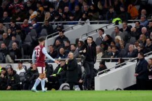 Sentuhan Tangan Dingin Unai Emery Bangkitkan Aston Villa dari Zona Degradasi