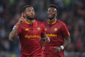 Tak Masalah Tak Main di Liga Champions, Wijnaldum Ingin Bertahan di AS Roma