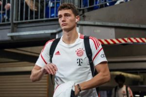 Jelang Bursa Transfer Dibuka, AC Milan Gerak Cepat Datangkan Benjamin Pavard