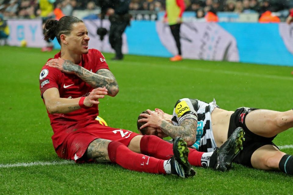Liverpool Butuh Kemenangan Atas Aston Villa, Darwin Nunez Malah Cedera