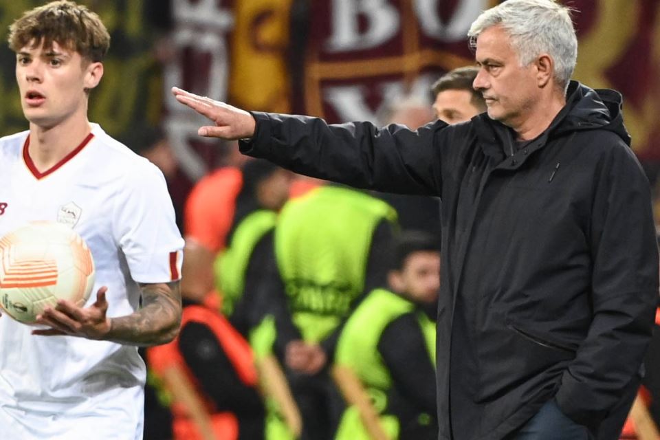 Roma ke Final Liga Europa Tanpa Shots on Target: Pengalaman Mourinho yang Bicara