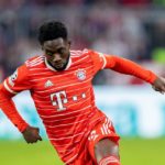 Bayern Munich Gantungkan Kontrak Alphonso Davies
