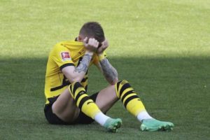 Marco Reus Terlalu Sakit Hati Untuk Menghampiri Suporter Dortmund