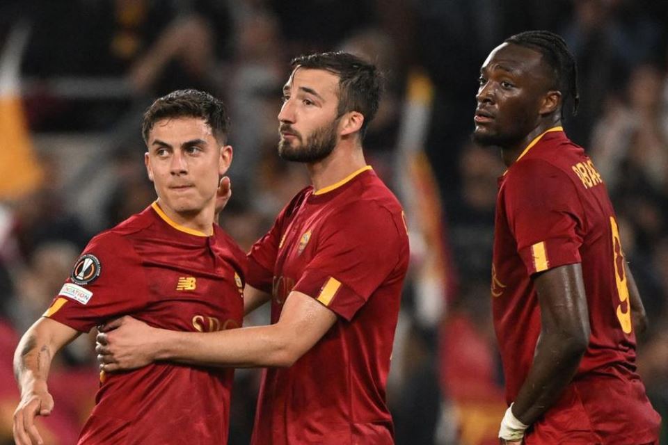 Meski Menang di Leg Pertama Semifinal Europa League, Mourinho Beri Peringatan Pada AS Roma