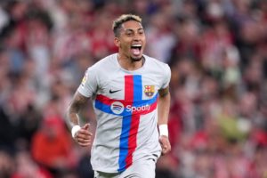 Dilirik 2 Raksasa Inggris, Barcelona Pasang Harga Tinggi untuk Raphinha