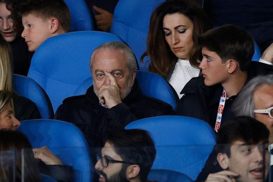 Ngambek Timnya Gagal Juara, Presiden Napoli Langsung Tinggalkan Stadion