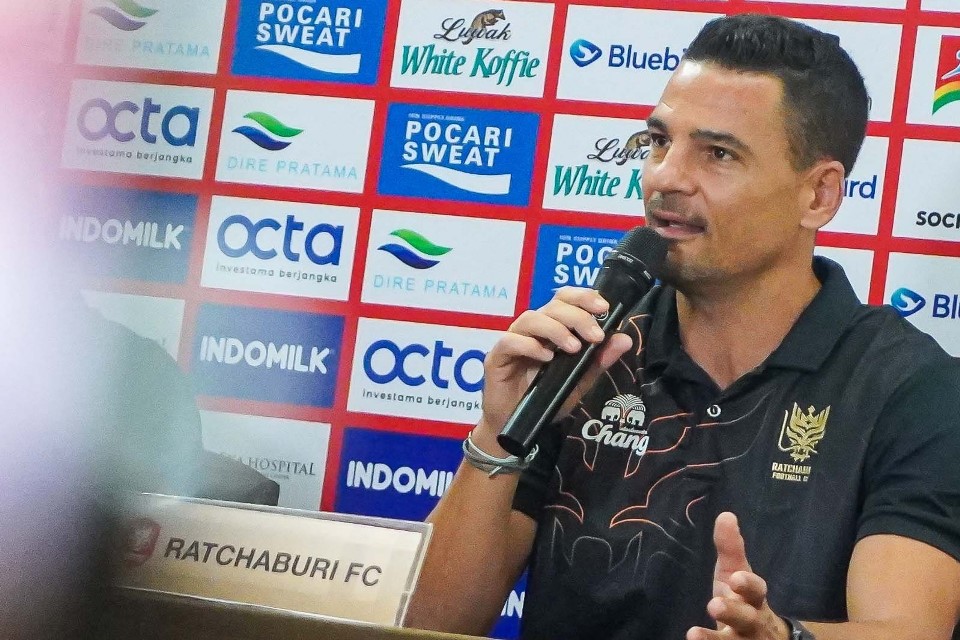 Pelatih Ratchaburi FC Enggan Remehkan Kekuatan Persija