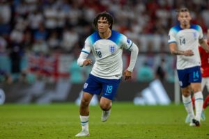 Sebagai Gelandang, Gaya Main Trent-Alexander Arnold Mirip Messi