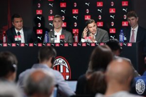 Theo Hernandez Ungkap Kesedihan Usai Paolo Maldini Dipecat AC Milan