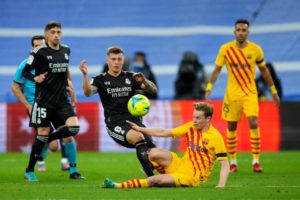 Barcelona vs Madrid: Duel Para Maestro Lapangan Tengah