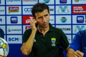 Luis Milla dan Persib Bandung Resmi Pisah Jalan