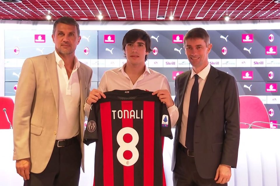 Ditinggal Maldini dan Tonali, AC Milan Mulai dari Nol Lagi?
