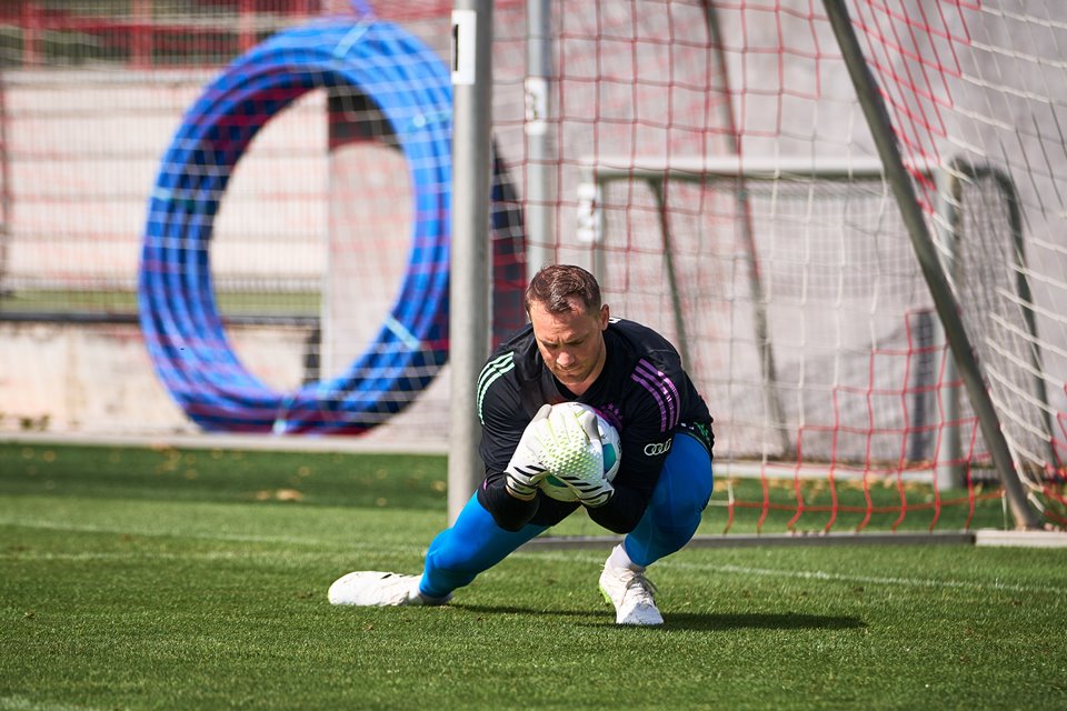 Thomas Tuchel Ungkap Manuel Neuer Kemungkinan Harus Absen di Awal Musim 2023/24