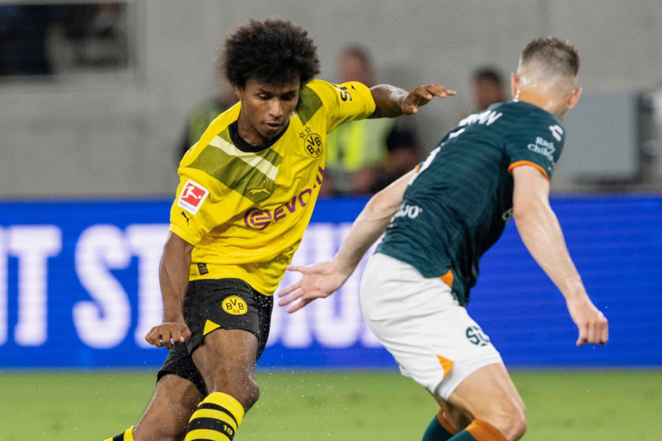 Karim Adeyemi Bertekad Raih Gelar Bundesliga Bersama Dortmund
