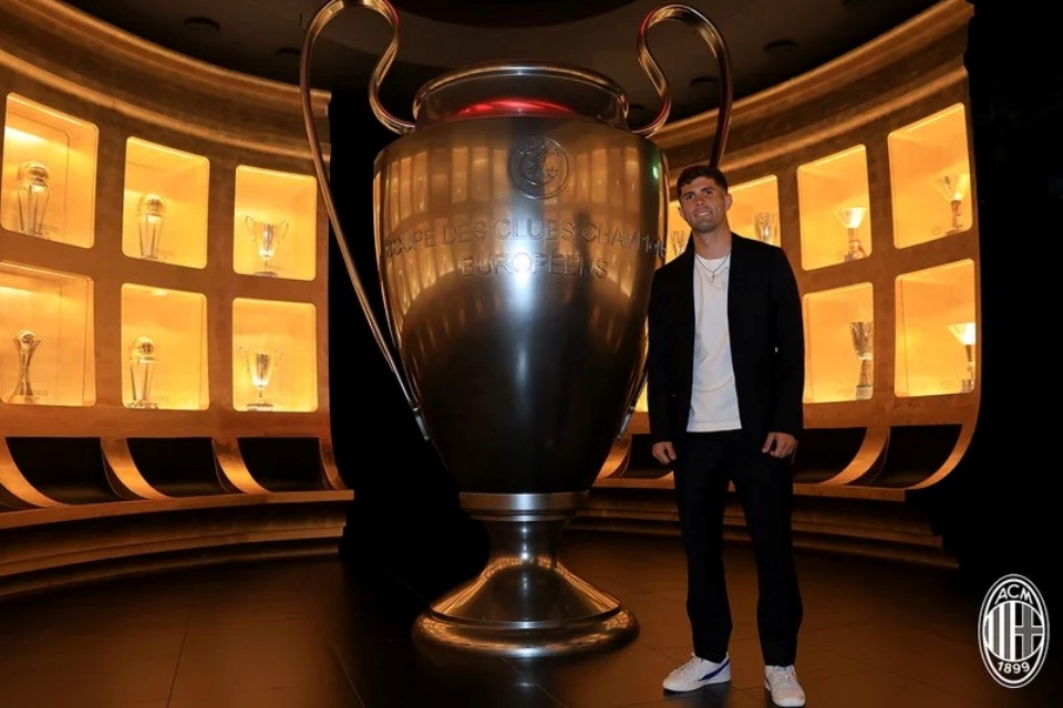 Pulisic Bangga dan Terhormat Bisa Kenakan Jersey AC Milan di Liga Champions