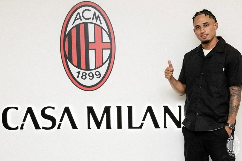 Resmi! Noah Okafor Jadi Rekrutan Keenam AC Milan di Musim Panas Ini