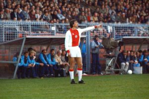 5 Fakta Nomor-Nomor yang Dipensiunkan Klub Sepakbola