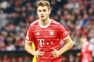 Bayern Munich Segera Tentukan Nasib Pavard dan Stanisic