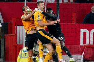 Kalah dari Man United, Wolves Tolak Permintaan Maaf Wasit Tak Kasih Penalti