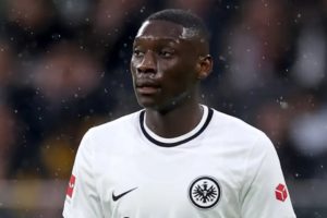 Soal Situasi Bintangnya yang Dirumorkan ke PSG, Bos Frankfurt Bilang Begini