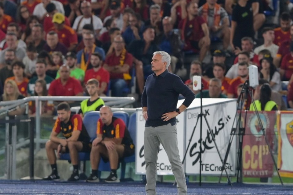 AS Roma Bantai Empoli 7-0, Mourinho: Maaf, Skornya Berlebihan
