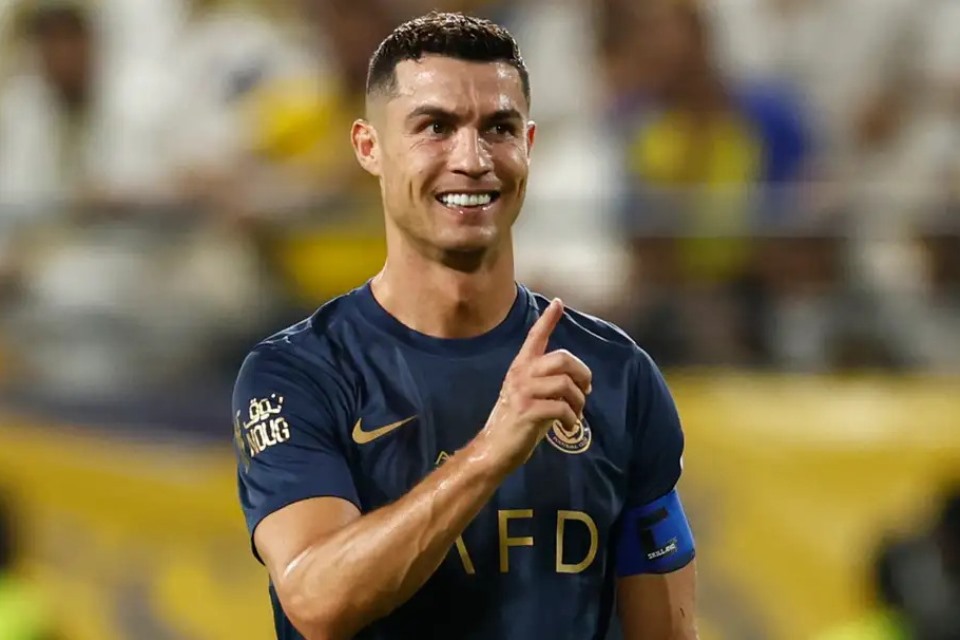 Terus Tampil Prima di Usia Senja, Ronaldo Dipuji Mantan Pelatih PSG