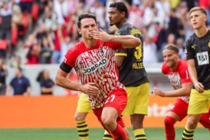 Christian Streich Akui Freiburg Tak Layak Kalah dari Dortmund