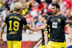Kalahkan SC Freiburg 4-2, Dortmund Kembali ke Jalur Kemenangan