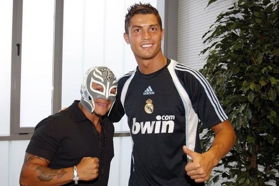 WWE Mau Cristiano Ronaldo Jadi Bintang Tamu Mereka di Crown Jewel, Banting Stir Jadi Pegulat?
