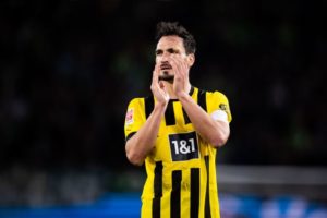 Hummels Dukung Keputusan Dortmund Sewa Pesawat Pribadi untuk Pulangkan Pemainnya