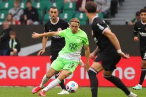 Frankfurt Pertanyakan Keputusan Wasit Usir Mario Gotze di Laga Kontra Wolfsburg