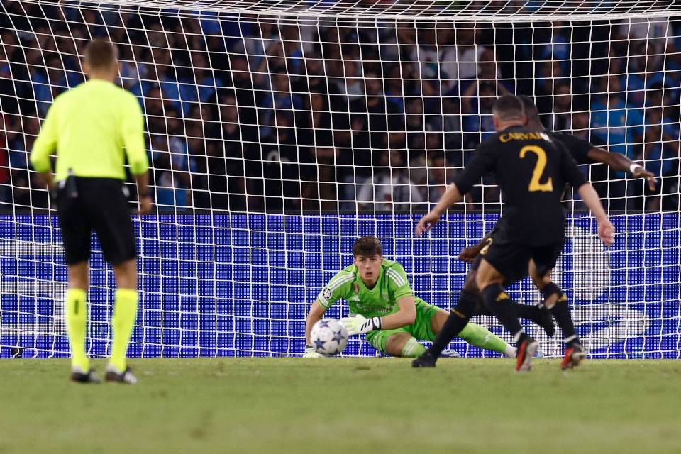 Kepa Arrizabalaga Kerja Keras Amankan Kemenangan Real Madrid