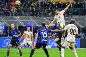 Kecewa Roma Kalah dari Inter, Mourinho: Imbang Hasil yang Adil